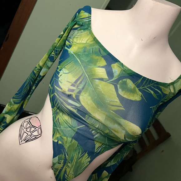 Tropical Long Sleeve Cutout Top - Picture 1 of 1